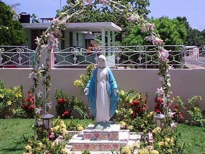 Estatua Virgen de Fátima